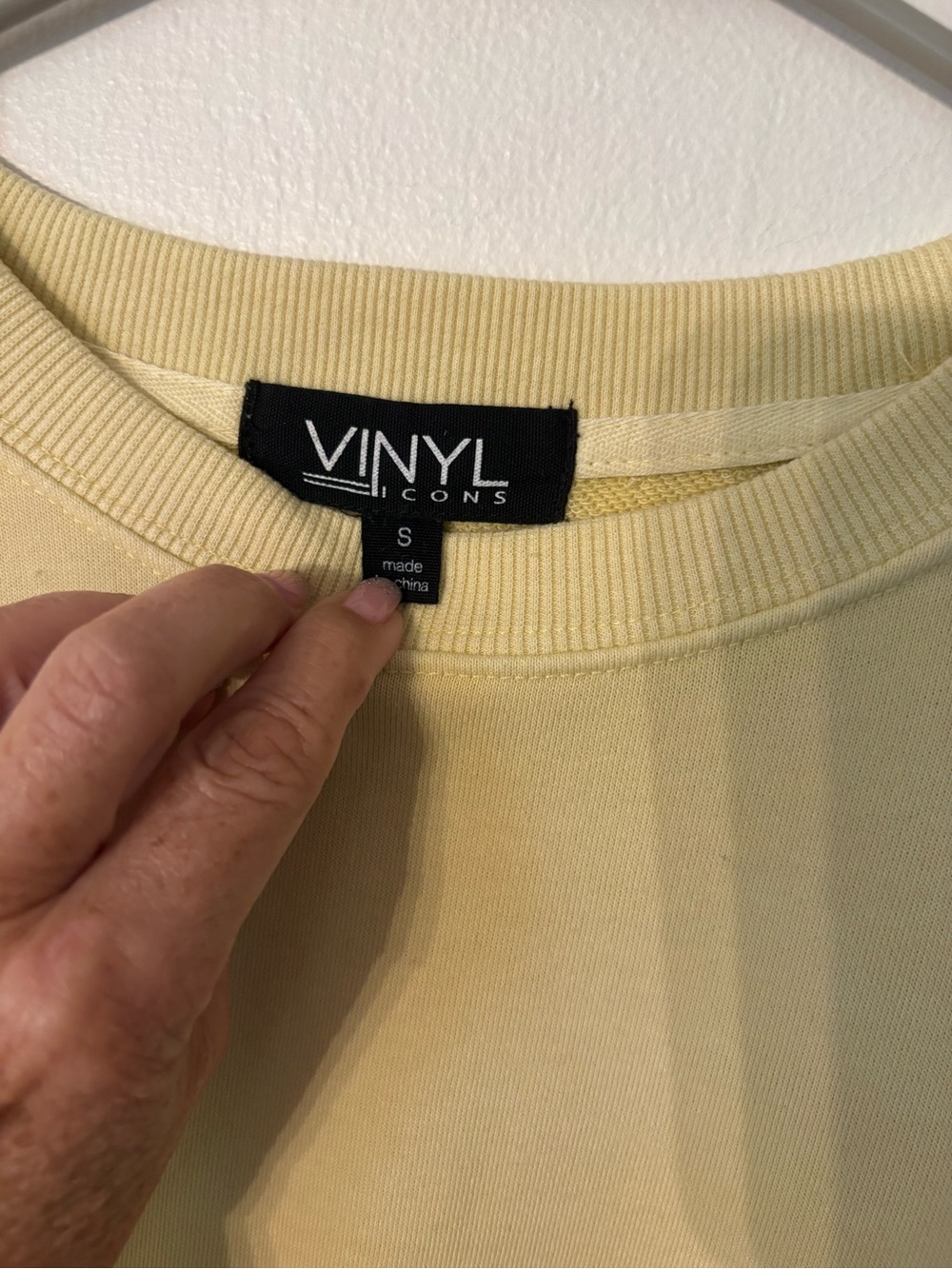 VPL Lemon Drop Relaxed Raglan Sweatshirt - Picture 3 of 3